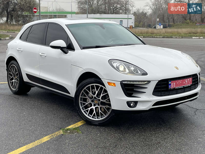 Внедорожник / Кроссовер Porsche Macan 2015 в Киеве