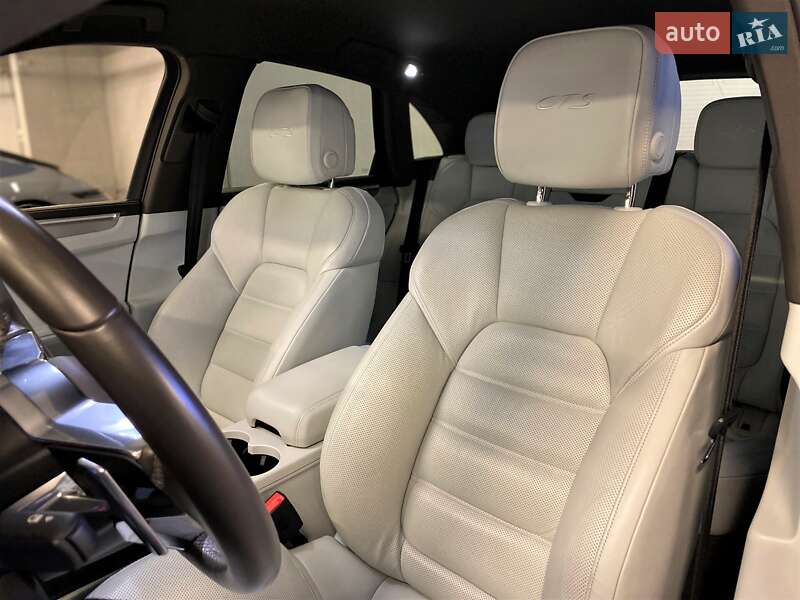 Внедорожник / Кроссовер Porsche Macan 2017 в Киеве фото 26 Внедорожник / Кроссовер Porsche Macan 2017 в Киеве