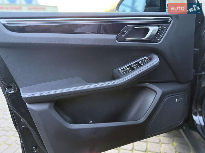 Позашляховик / Кросовер Porsche Macan 2021 в Чернівцях фото 17 Позашляховик / Кросовер Porsche Macan 2021 в Чернівцях