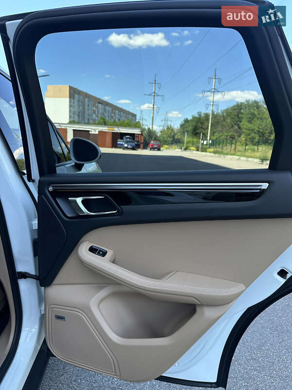 Позашляховик / Кросовер Porsche Macan 2020 в Харкові фото 46 Позашляховик / Кросовер Porsche Macan 2020 в Харкові