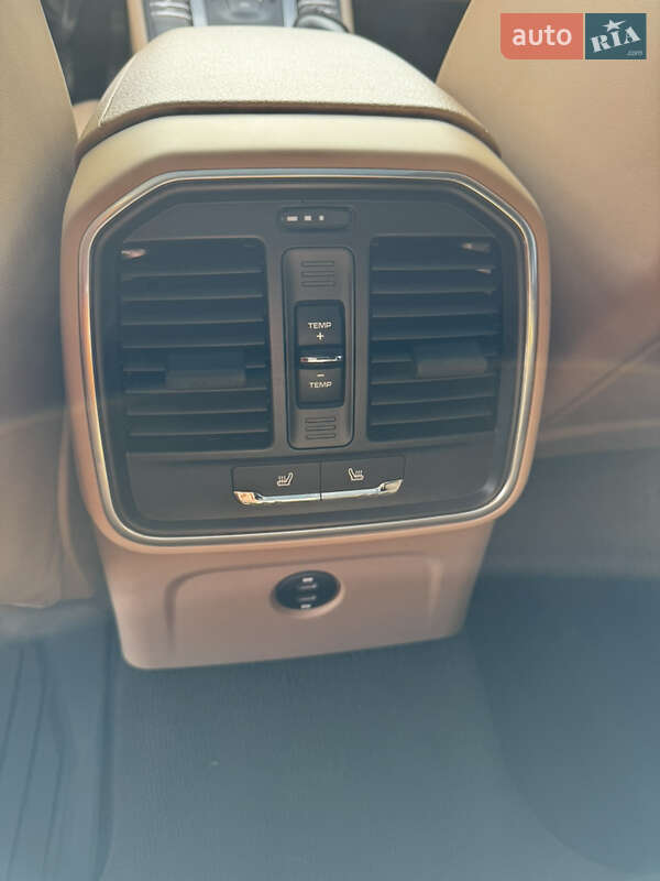 Позашляховик / Кросовер Porsche Macan 2020 в Дніпрі