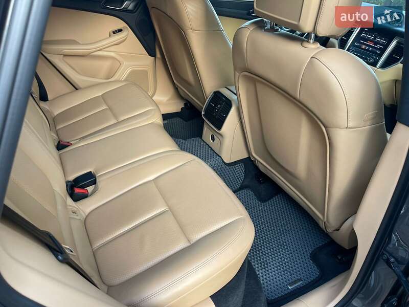 Внедорожник / Кроссовер Porsche Macan 2018 в Одессе фото 24 Внедорожник / Кроссовер Porsche Macan 2018 в Одессе