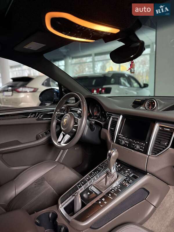 Внедорожник / Кроссовер Porsche Macan 2015 в Полтаве