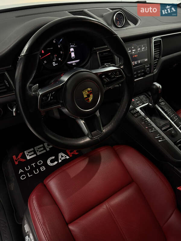 Позашляховик / Кросовер Porsche Macan 2018 в Одесі