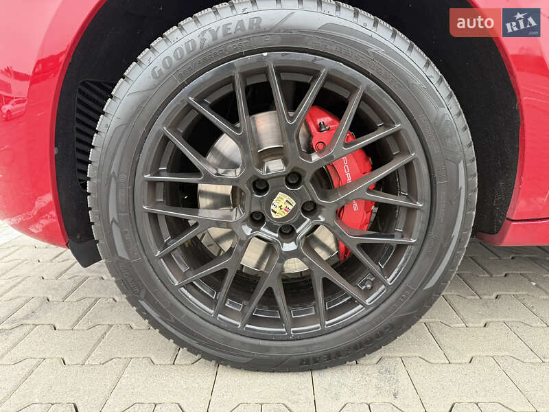 Внедорожник / Кроссовер Porsche Macan 2016 в Киеве фото 8 Внедорожник / Кроссовер Porsche Macan 2016 в Киеве