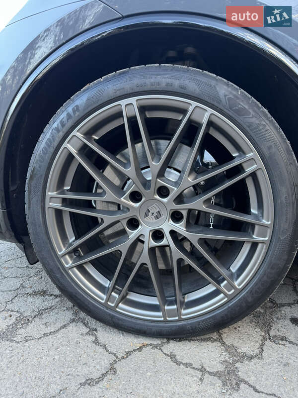 Внедорожник / Кроссовер Porsche Macan 2025 в Львове