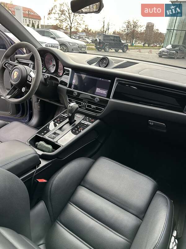 Позашляховик / Кросовер Porsche Macan 2023 в Києві