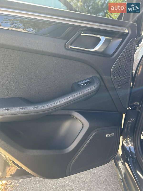 Позашляховик / Кросовер Porsche Macan 2019 в Києві