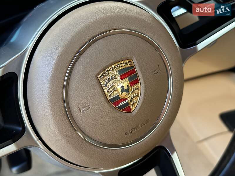 Позашляховик / Кросовер Porsche Macan 2015 в Львові