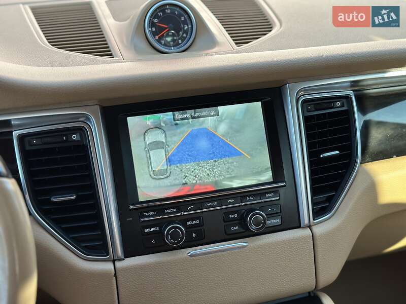 Позашляховик / Кросовер Porsche Macan 2015 в Львові