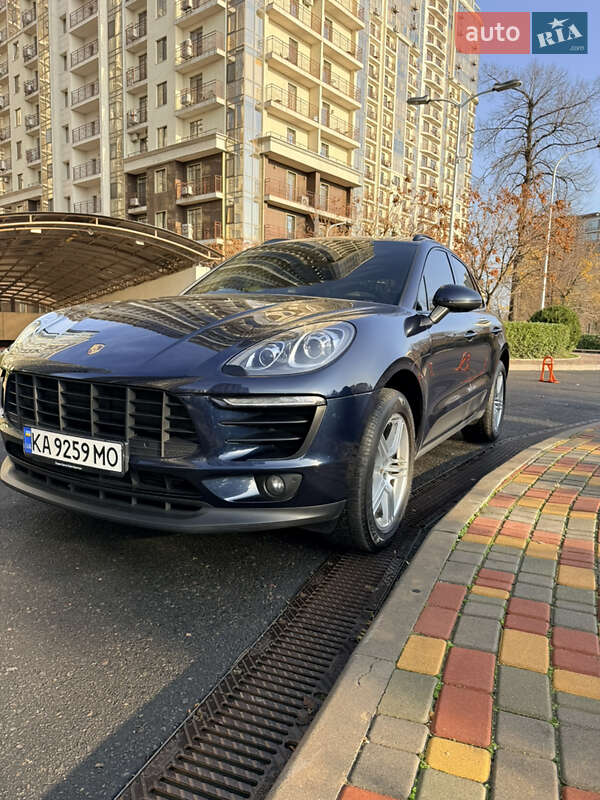 Внедорожник / Кроссовер Porsche Macan 2017 в Киеве фото 3 Внедорожник / Кроссовер Porsche Macan 2017 в Киеве