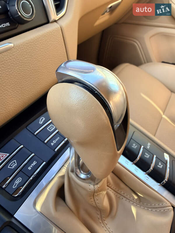 Внедорожник / Кроссовер Porsche Macan 2017 в Киеве фото 9 Внедорожник / Кроссовер Porsche Macan 2017 в Киеве