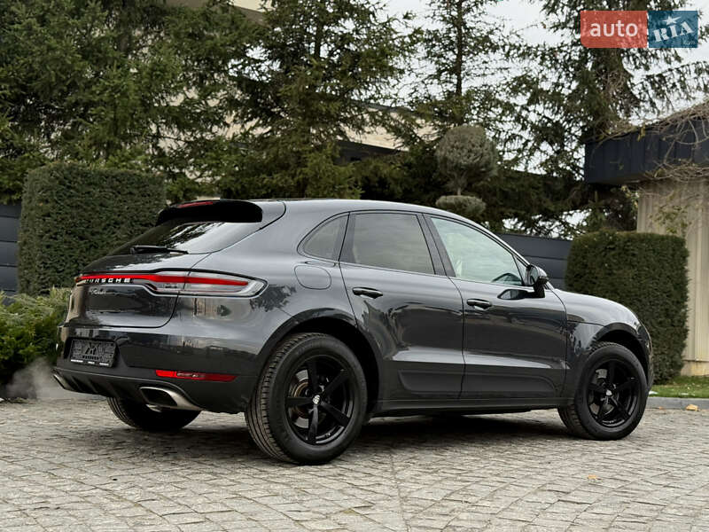 Позашляховик / Кросовер Porsche Macan 2020 в Львові