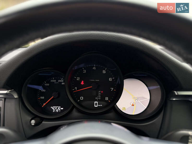 Позашляховик / Кросовер Porsche Macan 2020 в Львові