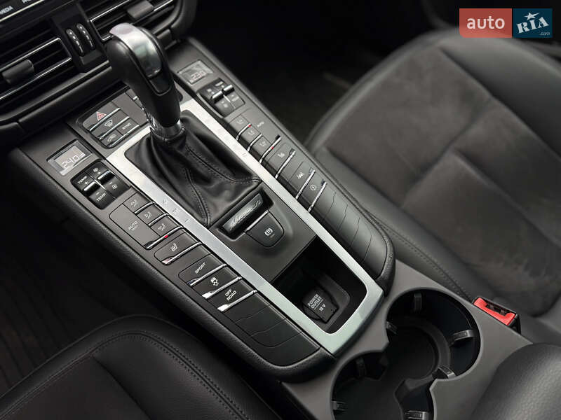 Позашляховик / Кросовер Porsche Macan 2020 в Львові