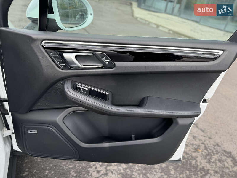 Позашляховик / Кросовер Porsche Macan 2019 в Харкові