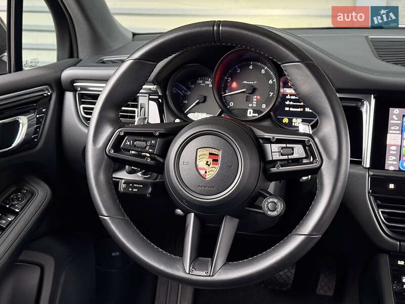 Позашляховик / Кросовер Porsche Macan 2022 в Києві