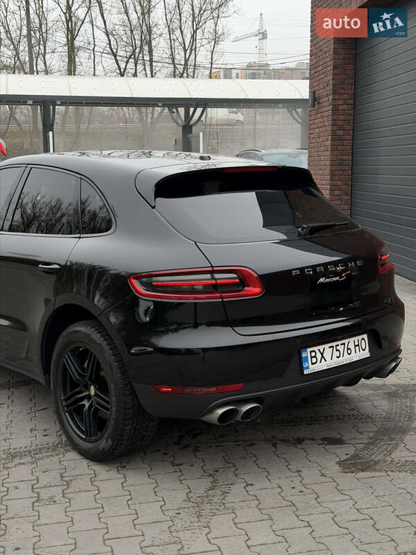 Позашляховик / Кросовер Porsche Macan 2015 в Хмельницькому