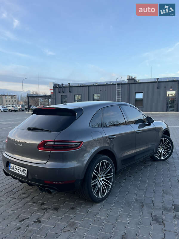 Внедорожник / Кроссовер Porsche Macan 2014 в Кривом Роге
