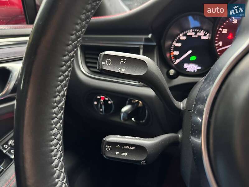 Позашляховик / Кросовер Porsche Macan 2016 в Києві