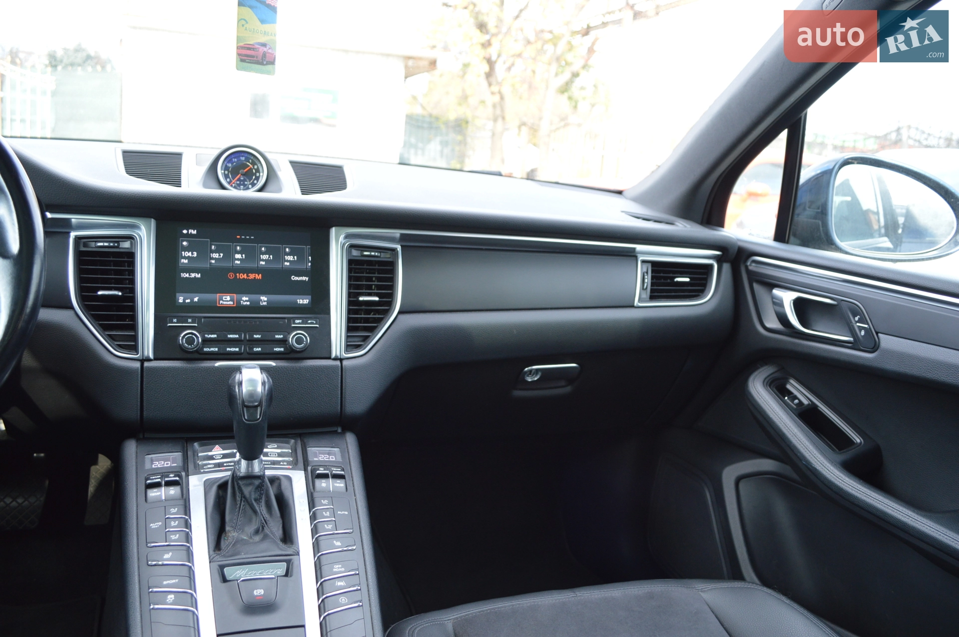 2016 Porsche Macan - мініатюра 13