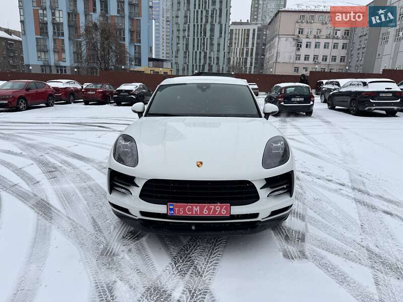 Внедорожник / Кроссовер Porsche Macan 2021 в Киеве