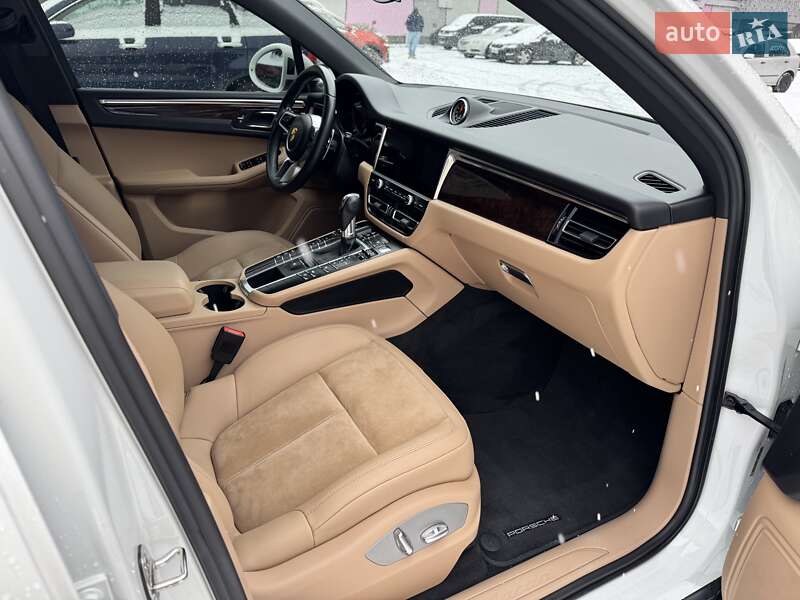 Внедорожник / Кроссовер Porsche Macan 2021 в Киеве