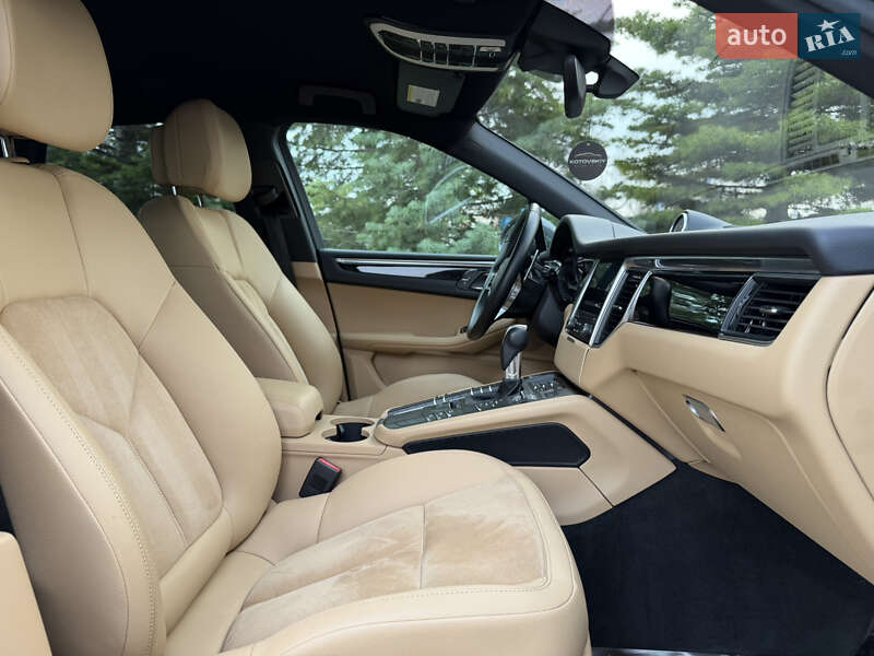 Внедорожник / Кроссовер Porsche Macan 2018 в Одессе