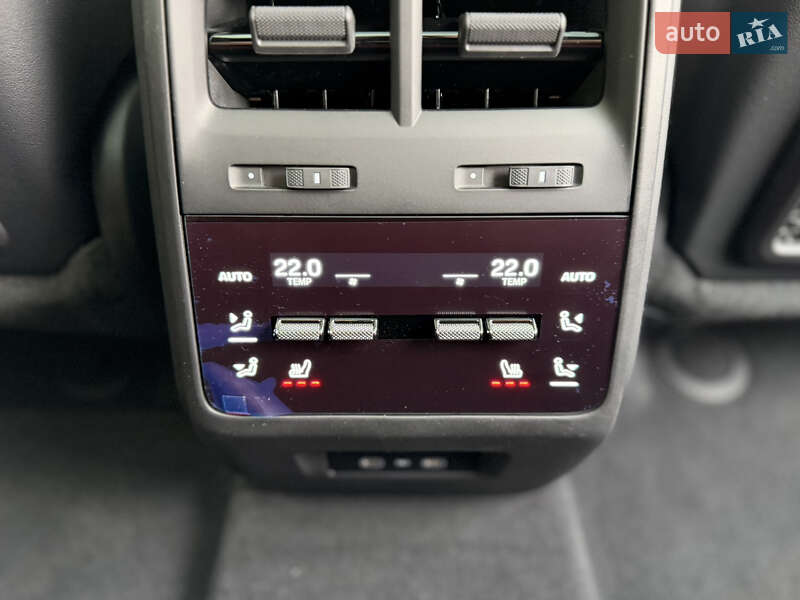 Позашляховик / Кросовер Porsche Macan 2025 в Києві