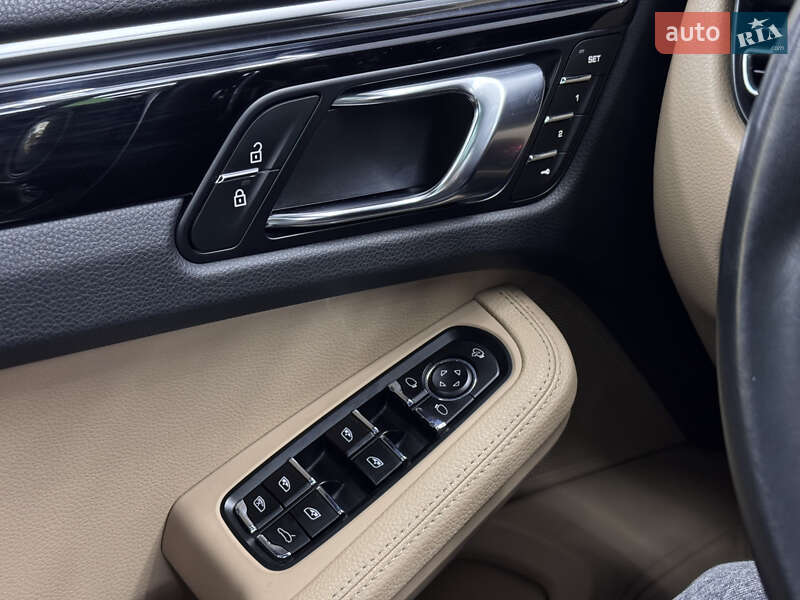 Внедорожник / Кроссовер Porsche Macan 2023 в Киеве