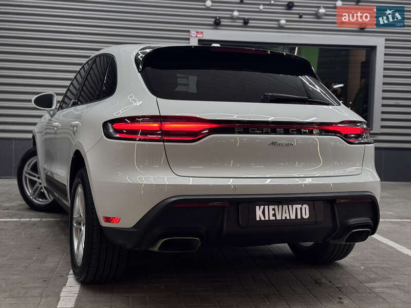 Внедорожник / Кроссовер Porsche Macan 2023 в Киеве