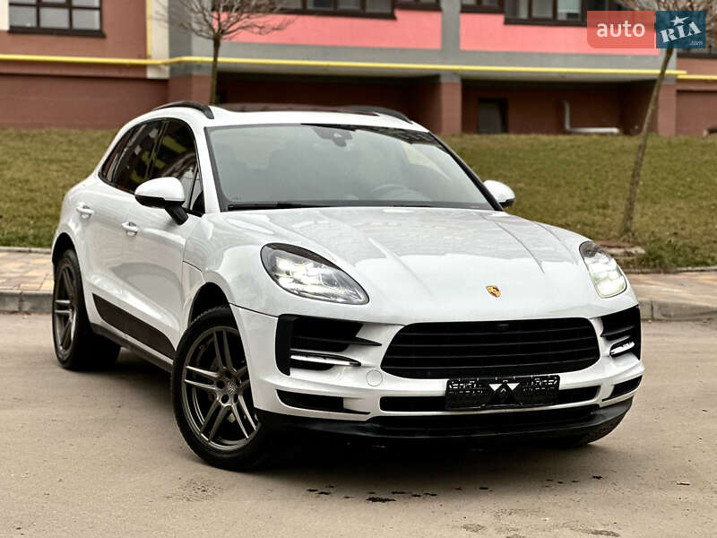 Porsche Macan 2021