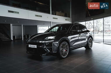 Внедорожник / Кроссовер Porsche Macan 2024 в Харькове