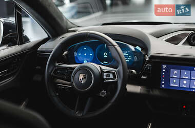 Внедорожник / Кроссовер Porsche Macan 2024 в Харькове