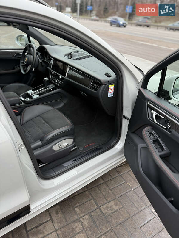 Внедорожник / Кроссовер Porsche Macan 2023 в Киеве