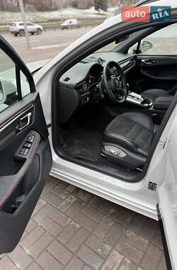 Внедорожник / Кроссовер Porsche Macan 2023 в Киеве