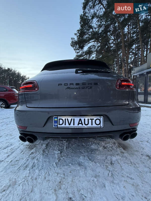 Внедорожник / Кроссовер Porsche Macan 2016 в Киеве