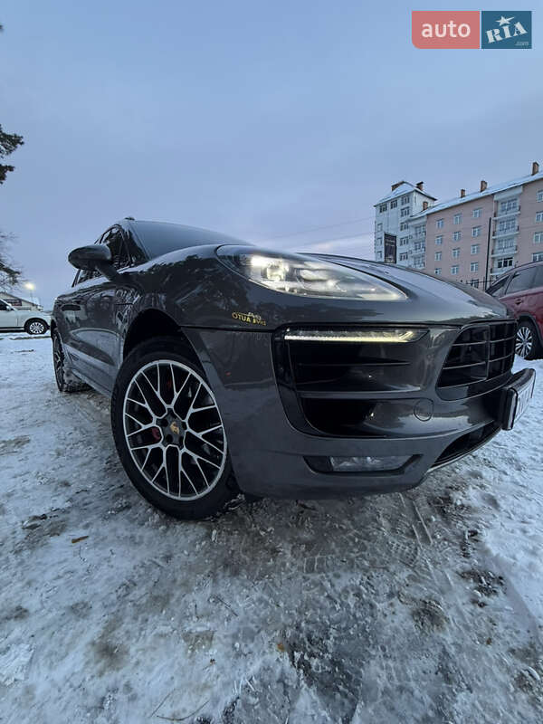 Внедорожник / Кроссовер Porsche Macan 2016 в Киеве