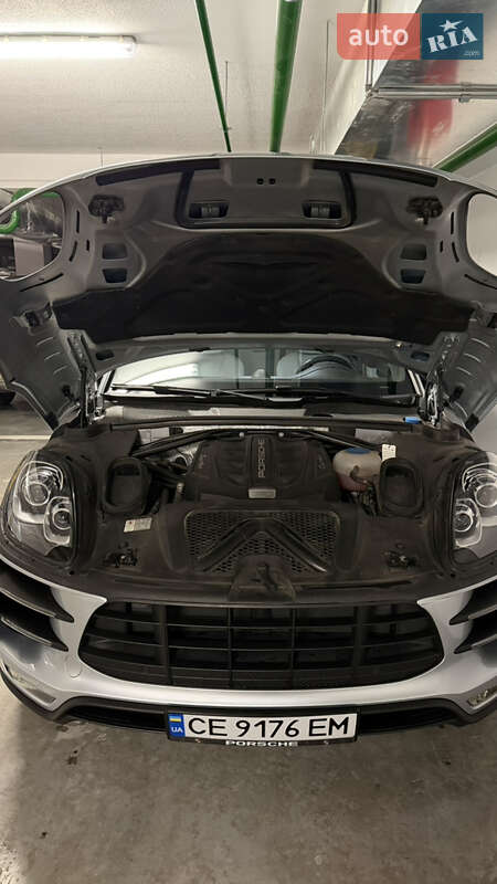 Внедорожник / Кроссовер Porsche Macan 2015 в Черновцах