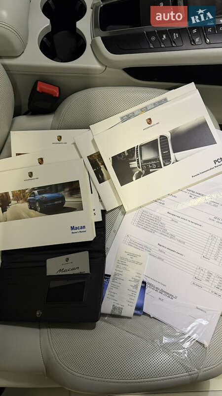 Внедорожник / Кроссовер Porsche Macan 2015 в Черновцах