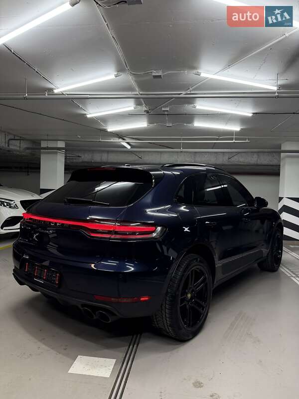 Внедорожник / Кроссовер Porsche Macan 2021 в Киеве