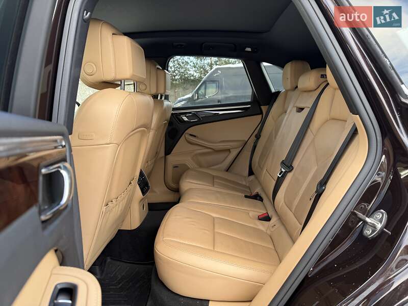 Внедорожник / Кроссовер Porsche Macan 2018 в Львове