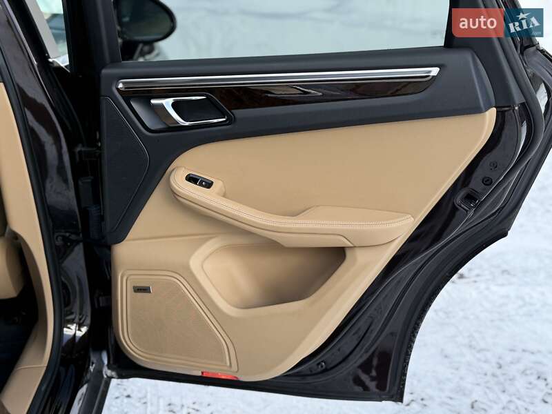 Внедорожник / Кроссовер Porsche Macan 2018 в Львове