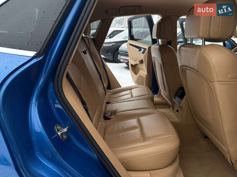 Внедорожник / Кроссовер Porsche Macan 2014 в Киеве