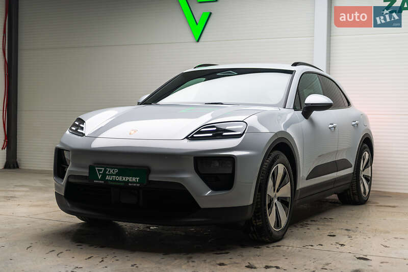 Внедорожник / Кроссовер Porsche Macan 2025 в Мукачево