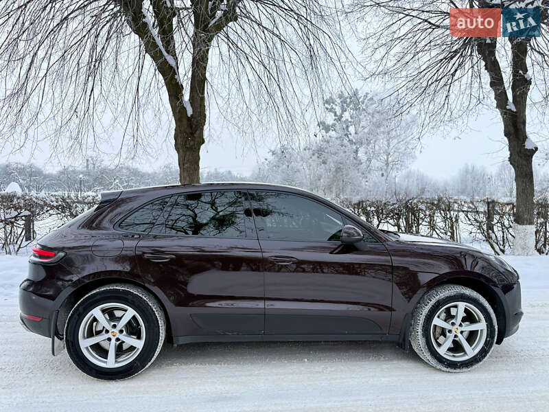 Внедорожник / Кроссовер Porsche Macan 2020 в Звягеле