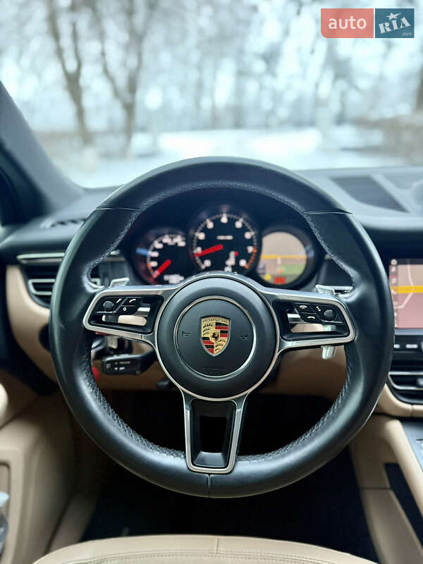 Внедорожник / Кроссовер Porsche Macan 2020 в Звягеле