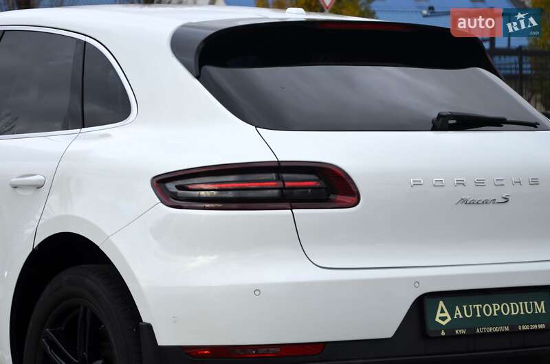 Внедорожник / Кроссовер Porsche Macan 2015 в Киеве фото 7 Внедорожник / Кроссовер Porsche Macan 2015 в Киеве