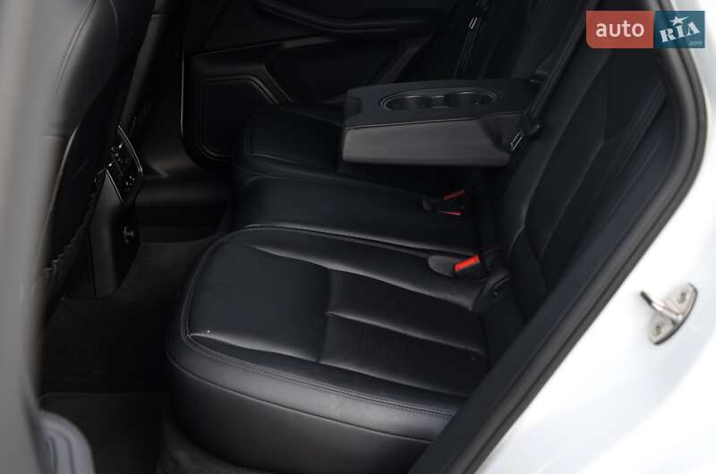 Внедорожник / Кроссовер Porsche Macan 2015 в Киеве фото 28 Внедорожник / Кроссовер Porsche Macan 2015 в Киеве