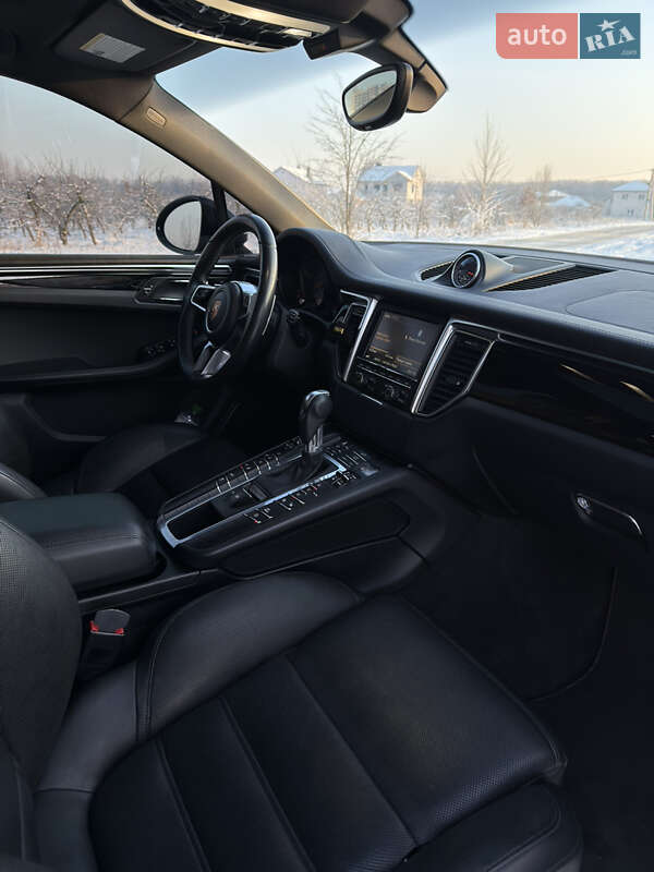 Внедорожник / Кроссовер Porsche Macan 2015 в Киеве фото 20 Внедорожник / Кроссовер Porsche Macan 2015 в Киеве